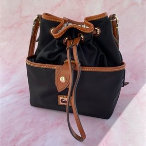 ❤Dooney & Bourke Black Nylon Drawstring Bucket Bag Purse